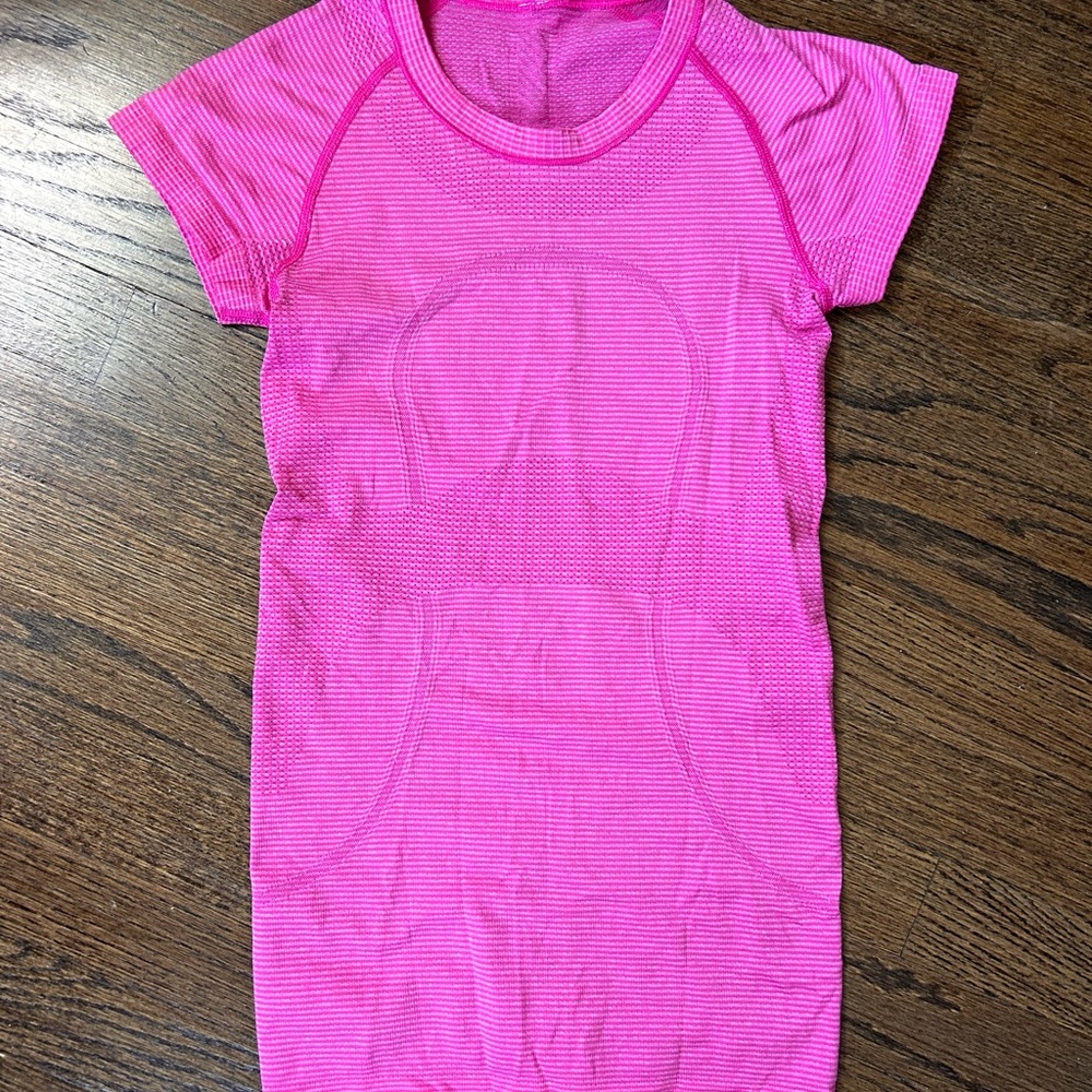 lululemon athletica Pink Short Sleeve Tee